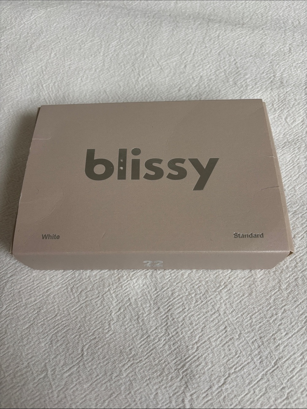 New in Box- Blissy Pillowcase in white, standard - Picture 2 of 3